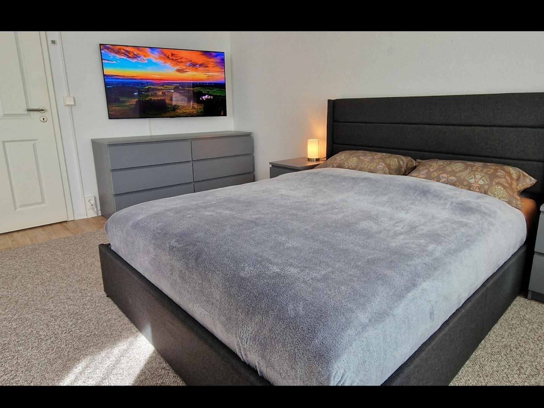 Zentrum Apartment - Oled Tv - Ps4 - Balkon - Parking Κέμνιτς Εξωτερικό φωτογραφία