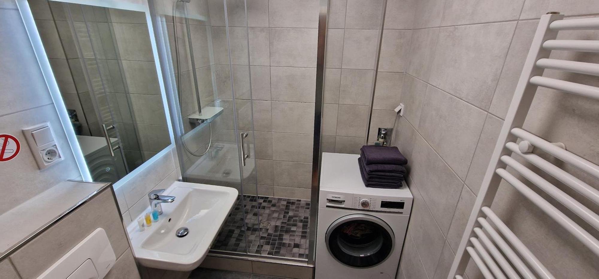 Zentrum Apartment - Oled Tv - Ps4 - Balkon - Parking Κέμνιτς Εξωτερικό φωτογραφία